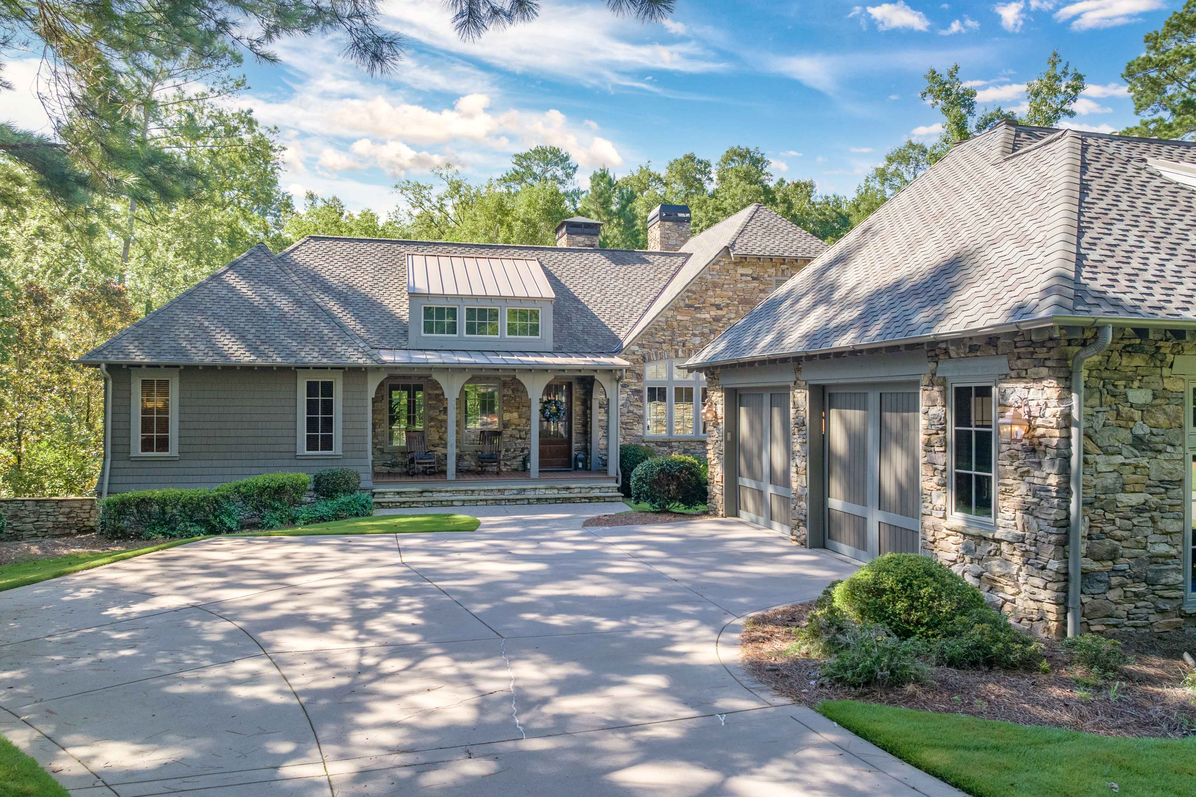 1040 Woodmont Ct. image 3